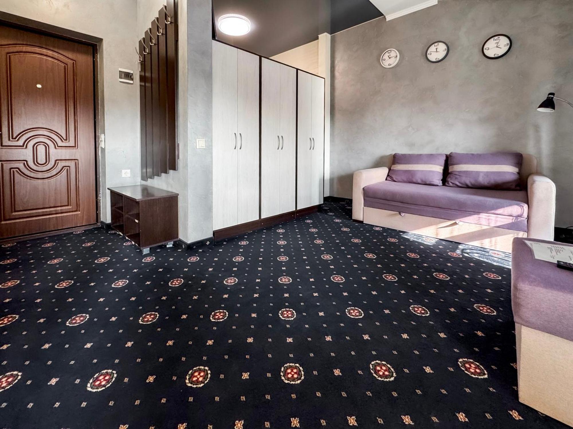 Apartments On Zaliznychna 49 Ivano-Frankivsk Exteriér fotografie