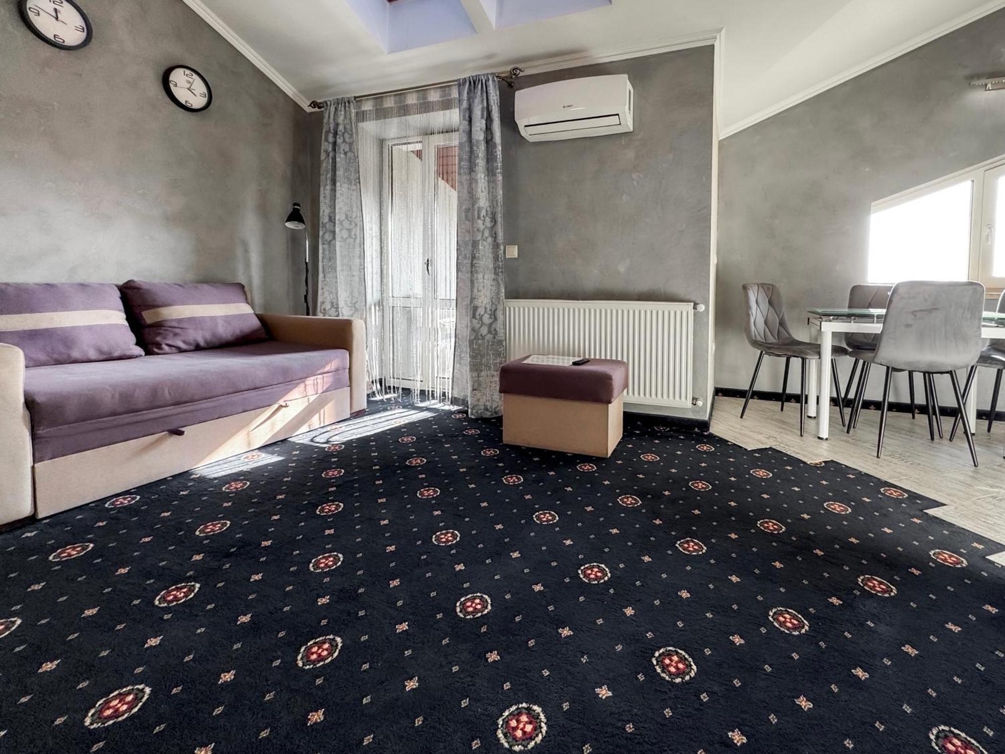 Apartments On Zaliznychna 49 Ivano-Frankivsk Exteriér fotografie