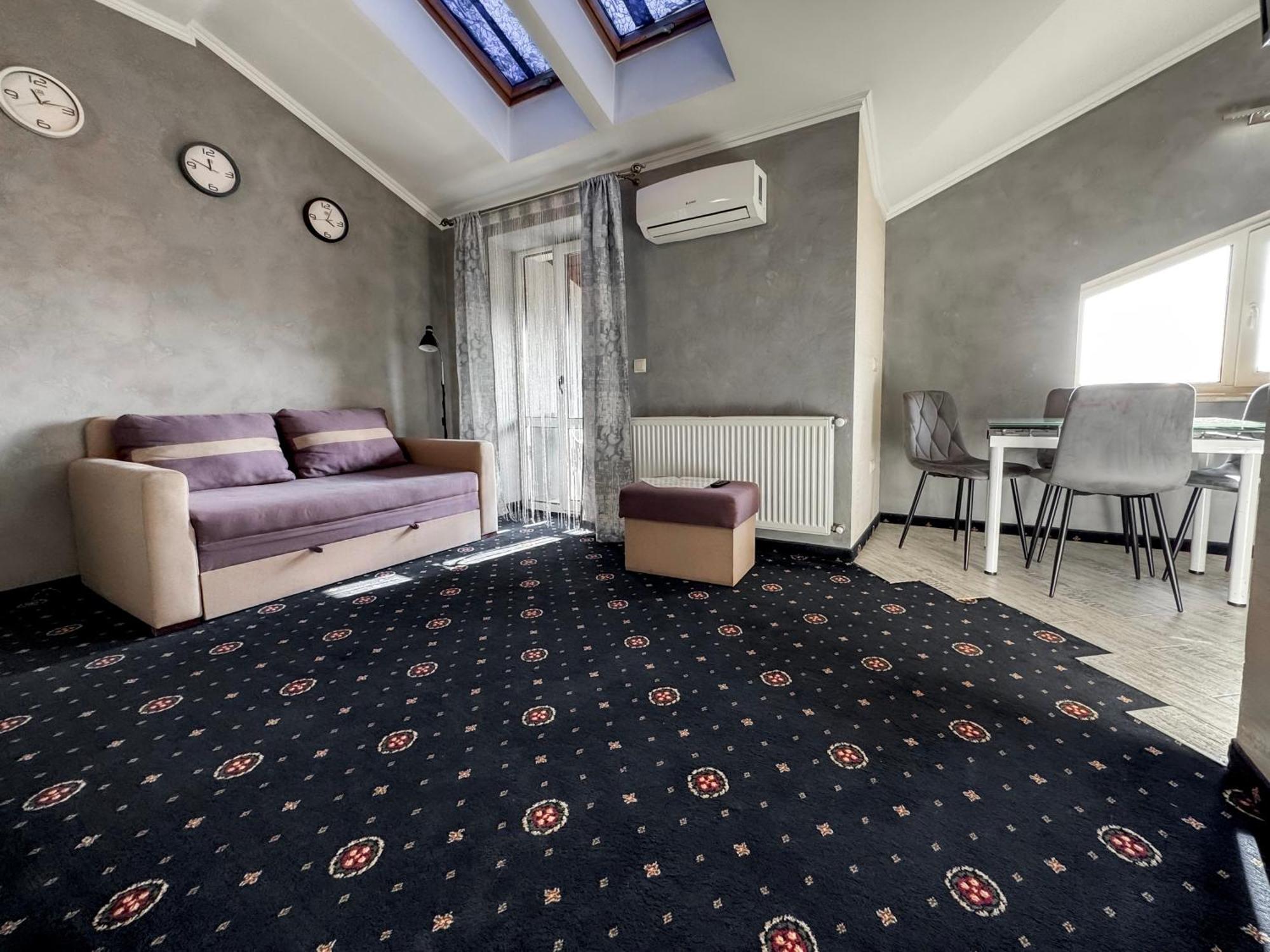 Apartments On Zaliznychna 49 Ivano-Frankivsk Exteriér fotografie